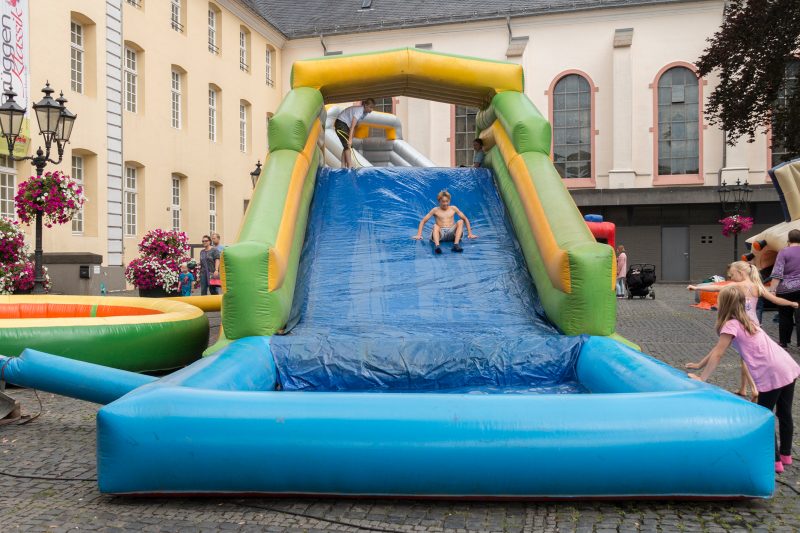 Riesenwasserrutsche
