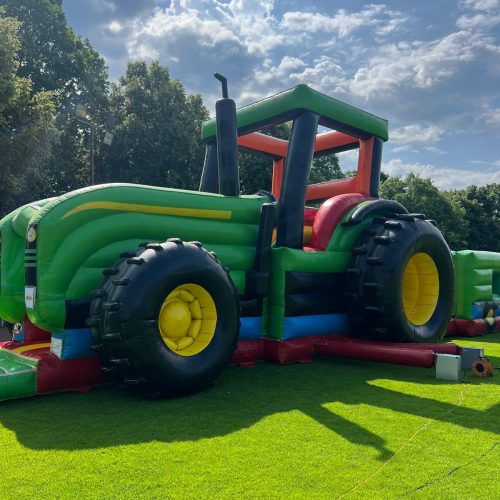 Hüpfburg Traktor-Anhänger